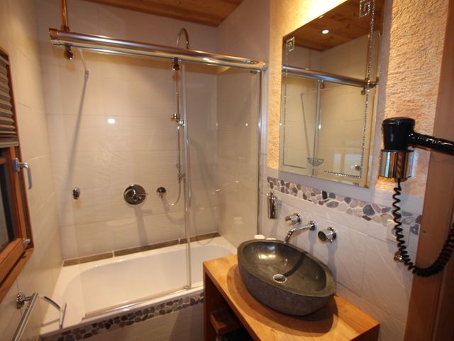 Selbstversorger-Almhütte in Gosau  GOS-OOE